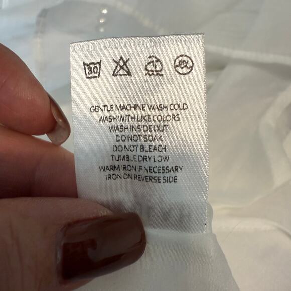 Women's Beulah Style White Short Sleeve Ruffle Rhinestone Blouse Size Small NWOT - Picture 6 of 10